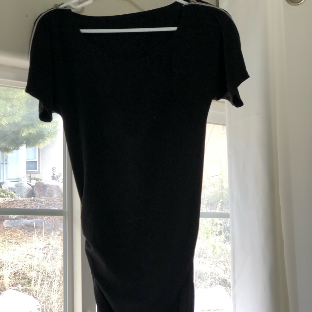 Black, scrunch on sides dress, zipper on shoulders